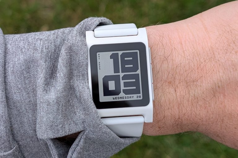 The new Pebble watch’s mobile app will also work with some old Pebble watches