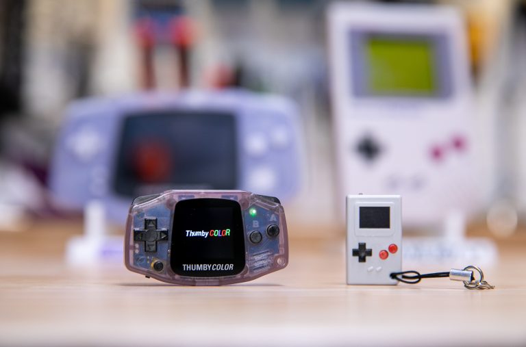 Thumby Color micro-review: a delightfully tiny GBA clone that doesn’t play Nintendo
