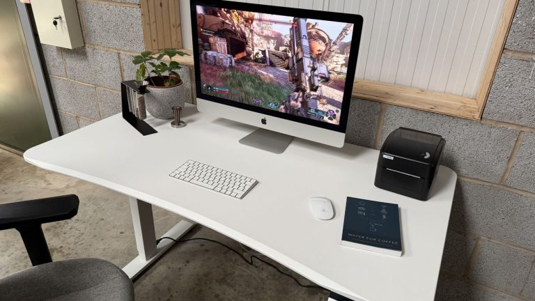 AndaSeat’s first standing desk just needs a touch more refinement in the cable management and desktop department