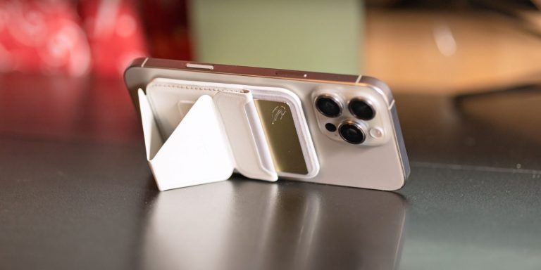 MOFT’s long-awaited MagSafe kickstand wallet with Find My support is now available [U]