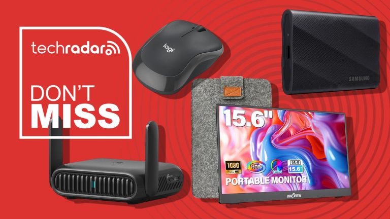 I’m a tech journalist, and these are the top 5 business travel gadgets I never leave home without